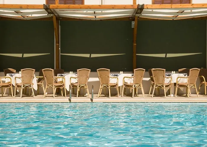 Western Plaza 4*