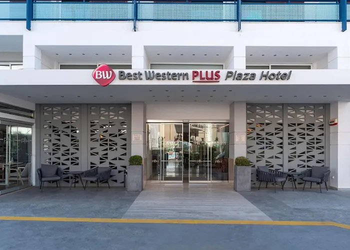 Western Plaza Hotel 4*