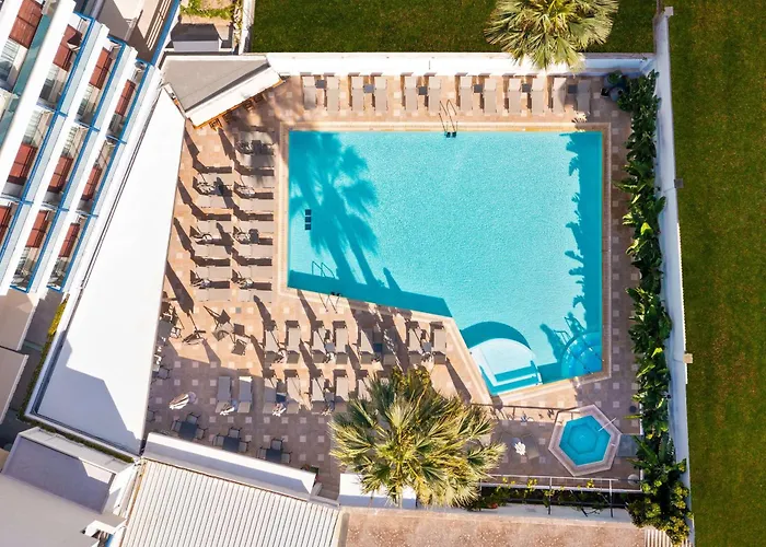 Hotel Western Plaza