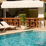 Western Plaza Hotel