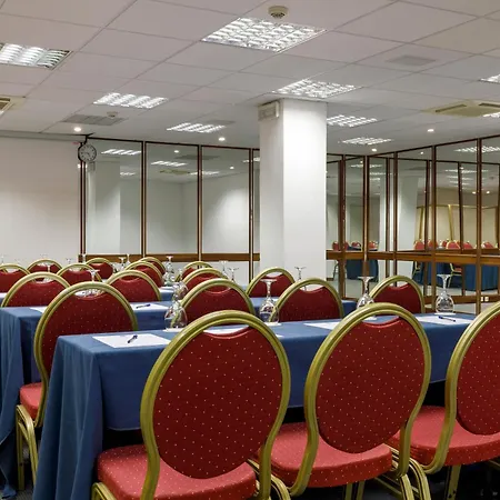 호텔 Western Plaza