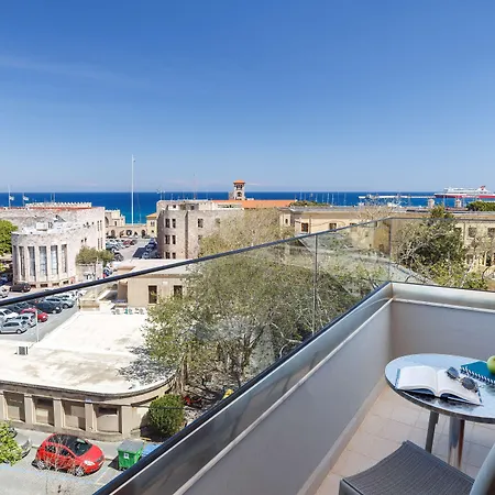 Hotel Western Plaza 4*
