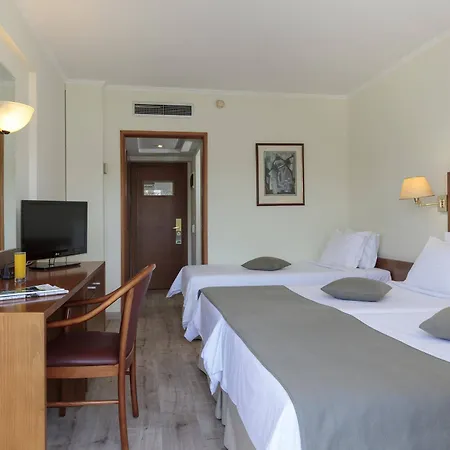 Western Plaza 4*