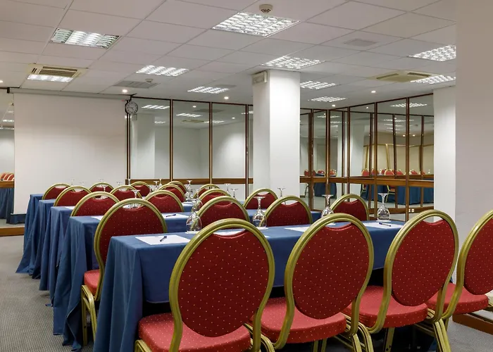 호텔 Western Plaza