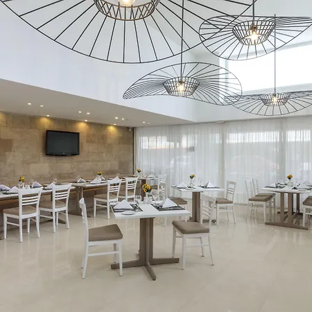 Western Plaza 4*