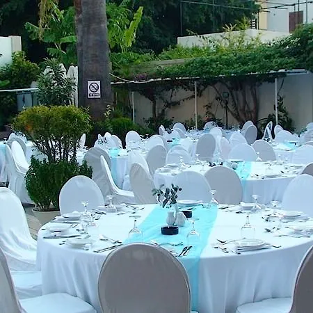 Hotel Western Plaza