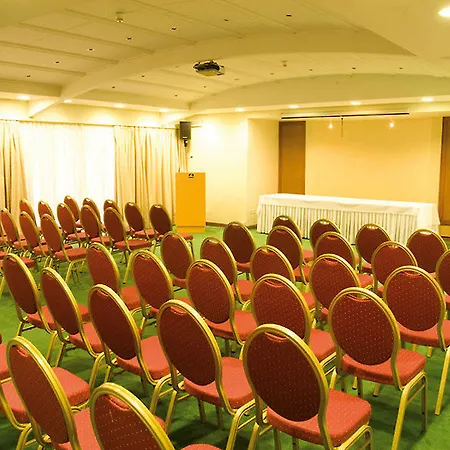 Hotel Western Plaza 4*