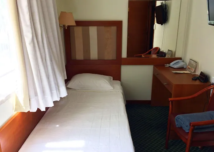 Western Plaza Otel