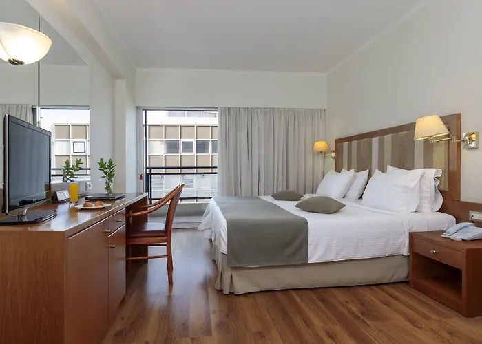 Western Plaza Otel 4*