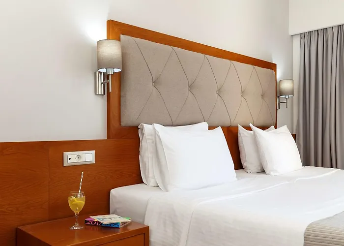Otel Western Plaza